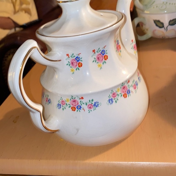 Antique Ellgreave England Centenary #1066 teapot, Genuine Ironstone - Picture 3 of 6